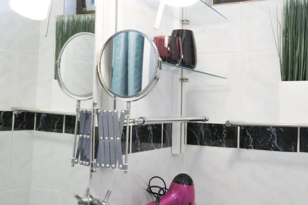Schonbrunn Apartment Wiedeń Zewnętrze zdjęcie