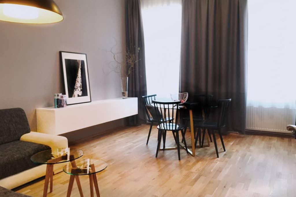 Schonbrunn Apartment Wiedeń Zewnętrze zdjęcie