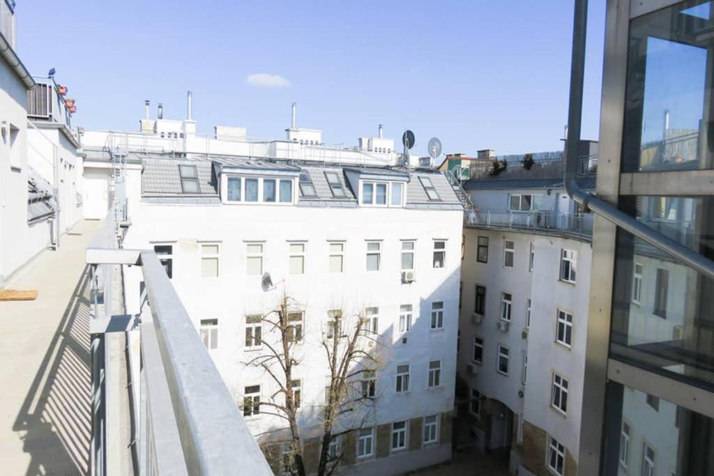 Schonbrunn Apartment Wiedeń Zewnętrze zdjęcie