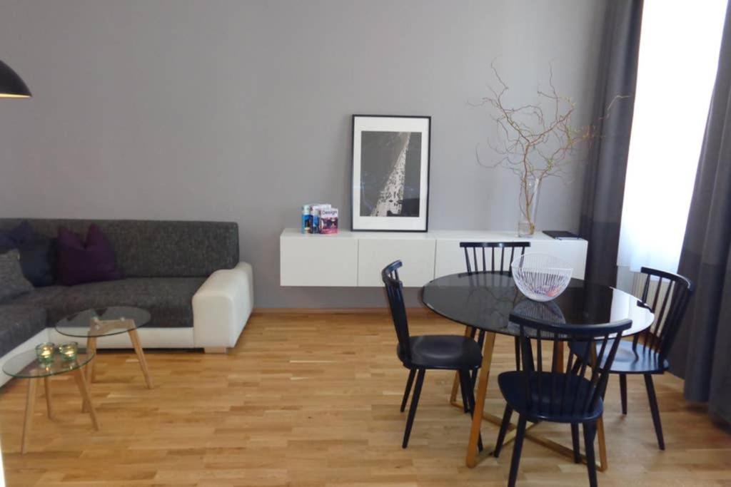 Schonbrunn Apartment Wiedeń Zewnętrze zdjęcie