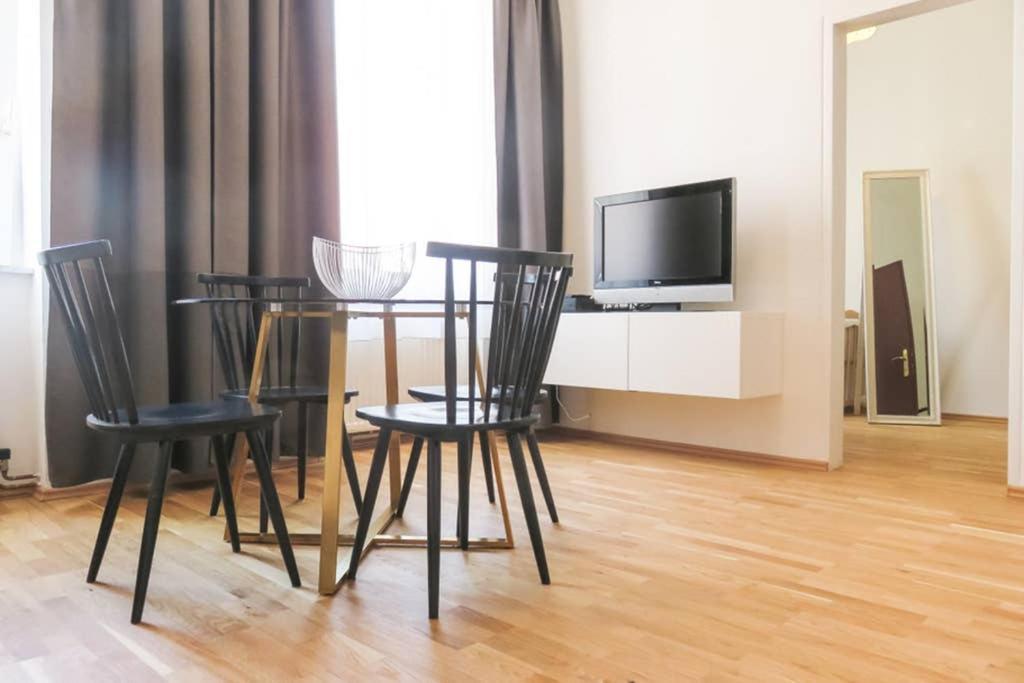 Schonbrunn Apartment Wiedeń Zewnętrze zdjęcie